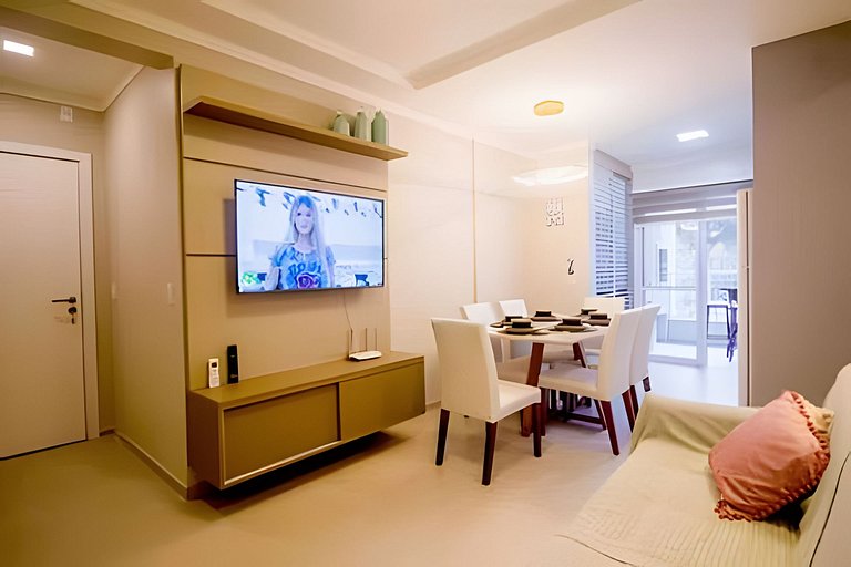 Apartamento mobiliado com sacada e chu. 2 vagas