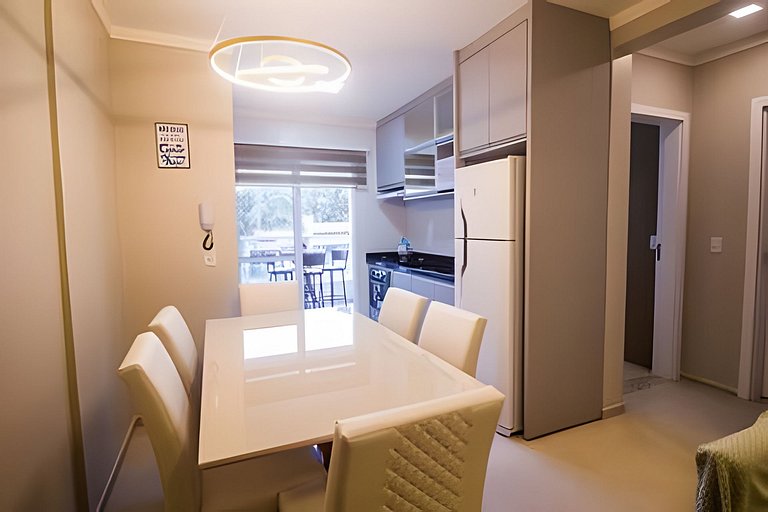 Apartamento mobiliado com sacada e chu. 2 vagas