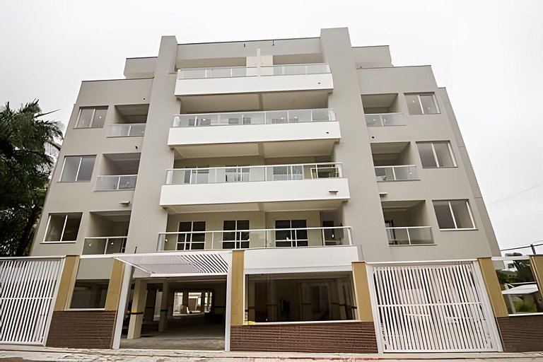 Apartamento mobiliado com sacada e chu. 2 vagas
