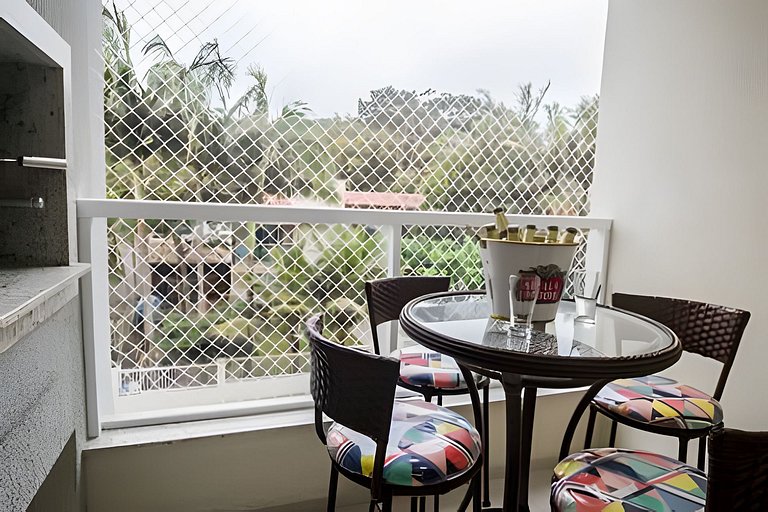 Apartamento mobiliado com sacada e chu. 2 vagas