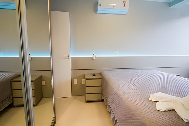 Apartamento mobiliado com sacada e chu. 2 vagas