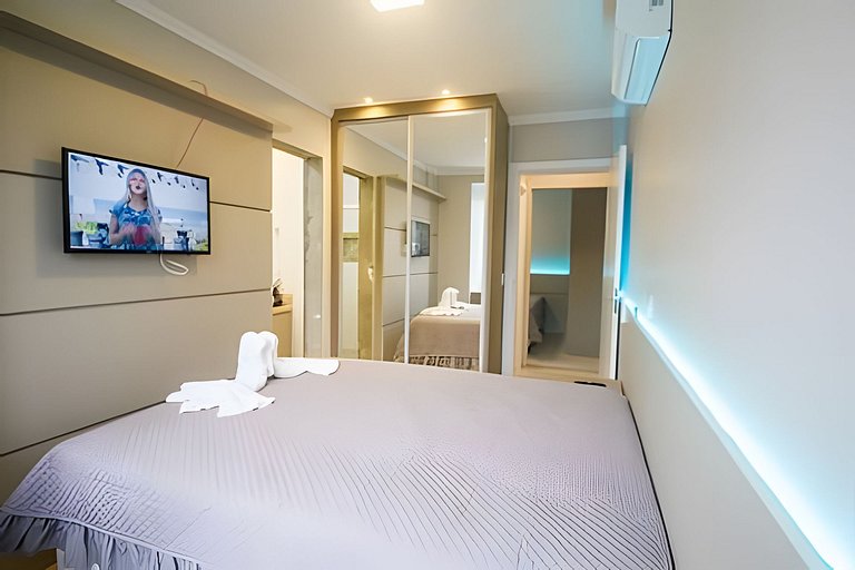 Apartamento mobiliado com sacada e chu. 2 vagas