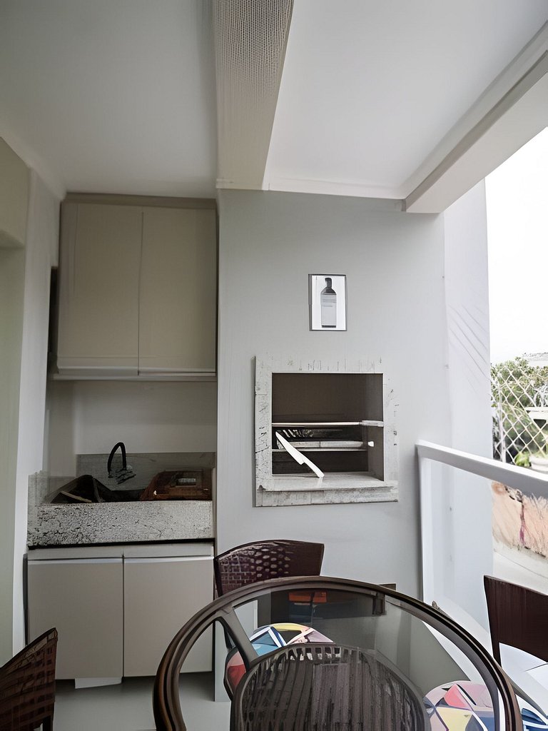 Apartamento mobiliado com sacada e chu. 2 vagas