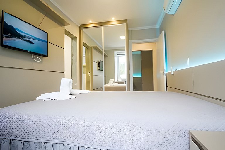 Apartamento mobiliado com sacada e chu. 2 vagas