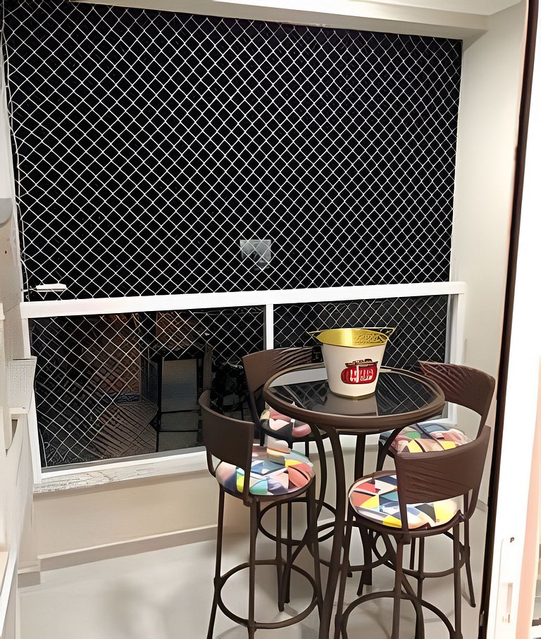Apartamento mobiliado com sacada e chu. 2 vagas
